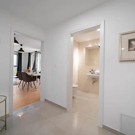 Cavallo Romantic Rooftop L Center شقة